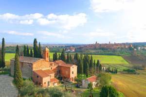 Ski Lodges, Mountain Refuges, Characteristic B&Bs and simply nice places to stay in Italy and the Italian Alps.